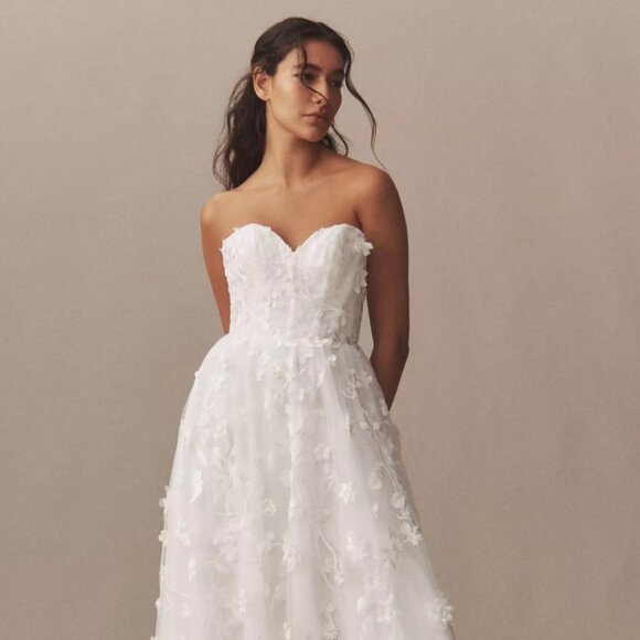 Wtoo by Watters Ivy Strapless Sweetheart Wedding Gown - Picture 1 of 11